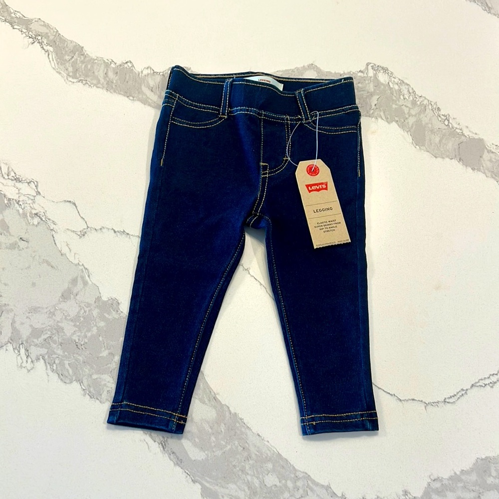 NWT Levi’s leggings for babies